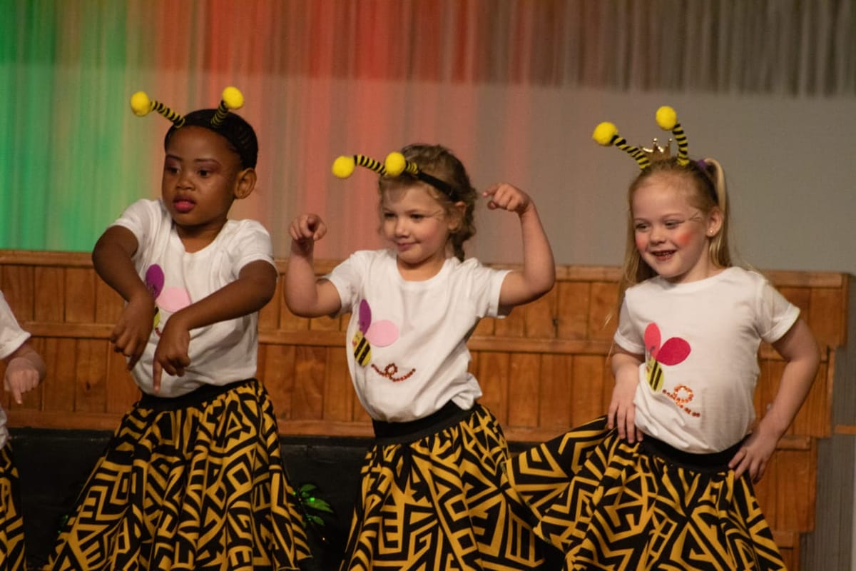 SAVF Kleutervriend concert dazzles with music, lights, and little stars