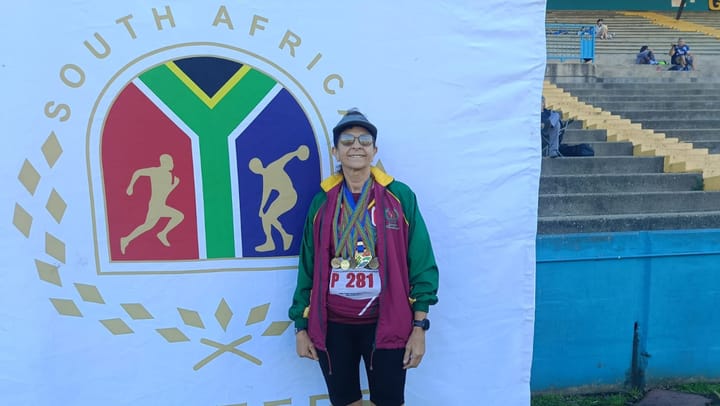 60-jarige superster Linda skitter met goue vertonings by SA’s